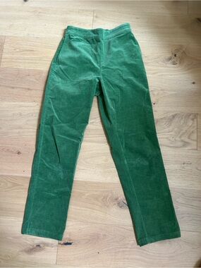 Zilch Amsterdam Green Corduroy Highwaisted Pants